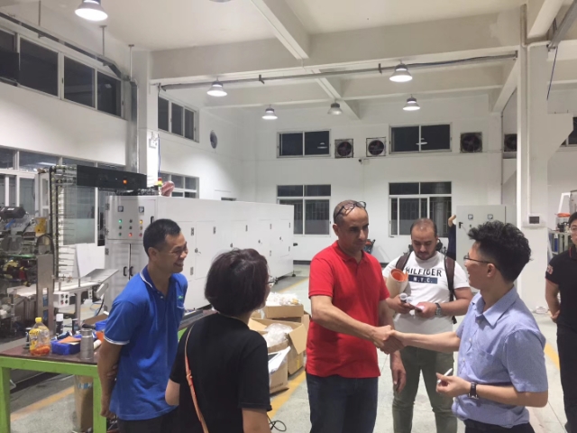 國(guó)外客戶參看設(shè)備